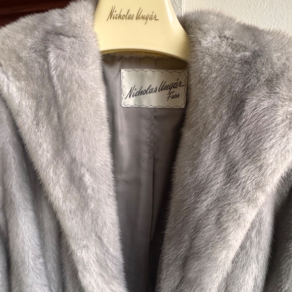 Vintage Nicholas Ungar EMBA Mink Coat - Excellent Condition - Picture 4 of 6